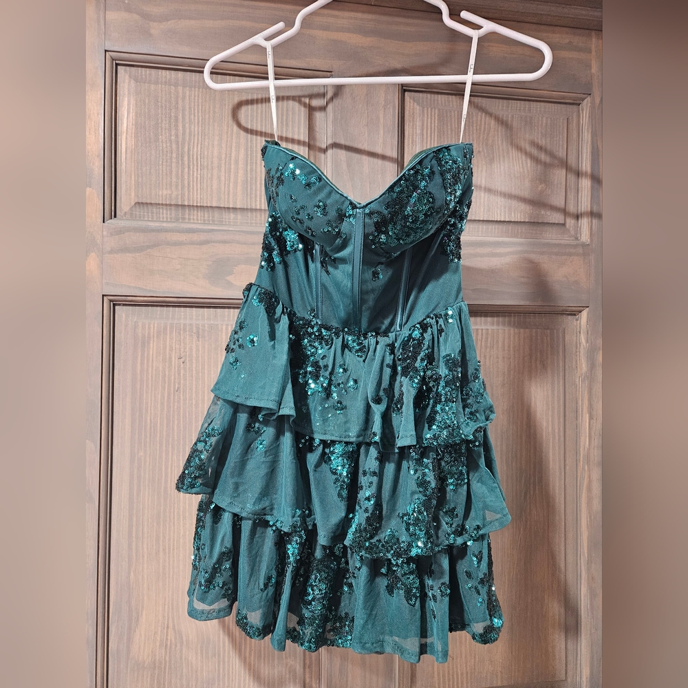 Emerald Green Sequin Strapless Dress